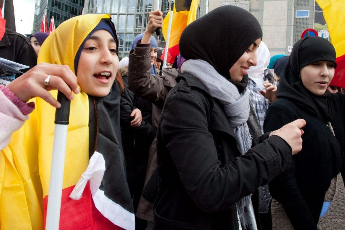 Mehr als 4000 Angriffe gegen Muslime: Antimuslimischer Rassismus erreicht neuen Höchststand
