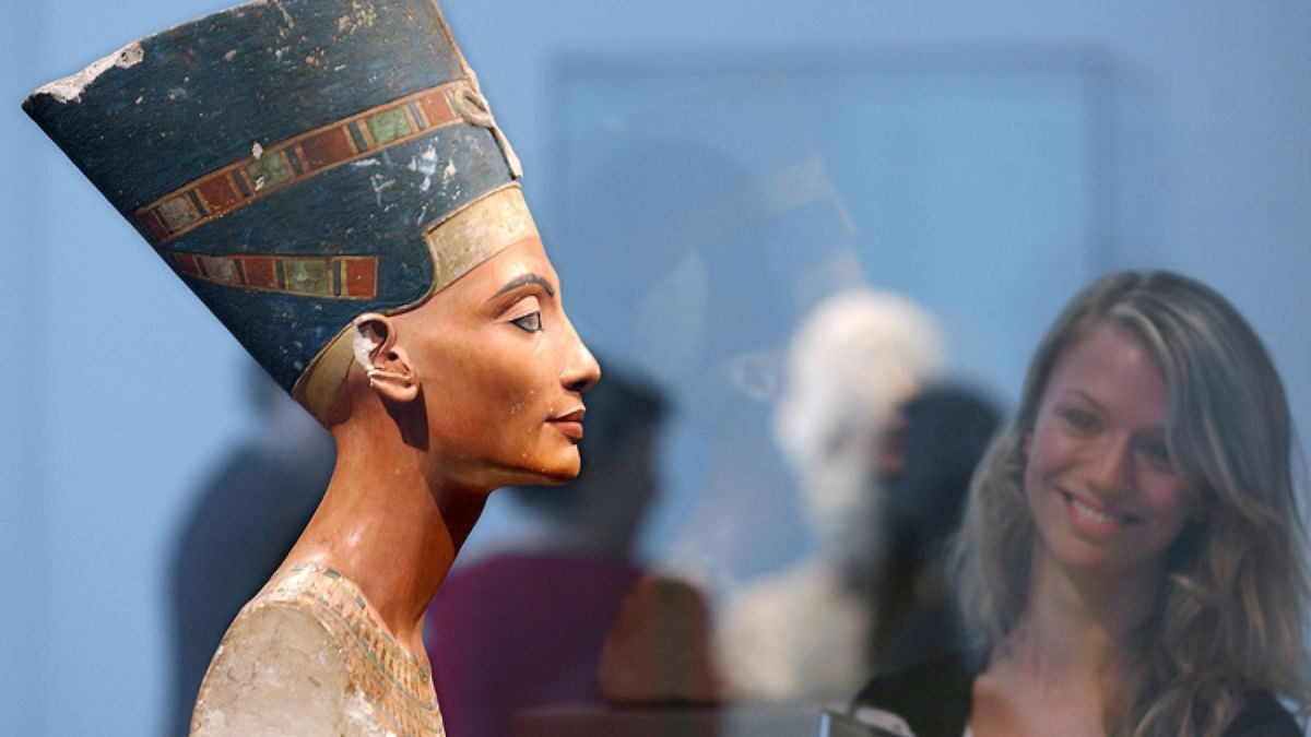 Sollte Deutschland die Nofretete-Büste an Ägypten zurückgeben?